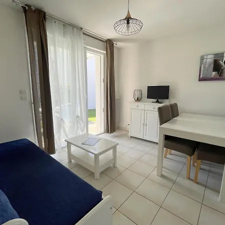 Maisonnette 4 Pers Avec Terrasse Privee Et Acces Piscine, Proche Ocean - - Fr-1-364-102