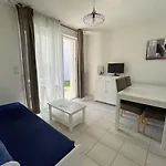 Maisonnette 4 Pers Avec Terrasse Privée Et Accès Piscine, Proche Océan - - Fr-1-364-102