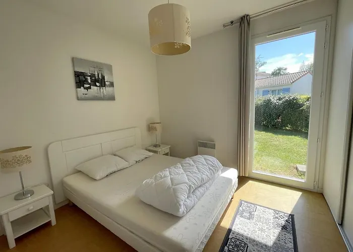 Maisonnette 4 Pers Avec Terrasse Privee Et Acces Piscine, Proche Ocean - - Fr-1-364-102 펜션 Saint-Brevin-les-Pins