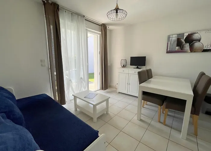 Maisonnette 4 Pers Avec Terrasse Privee Et Acces Piscine, Proche Ocean - - Fr-1-364-102